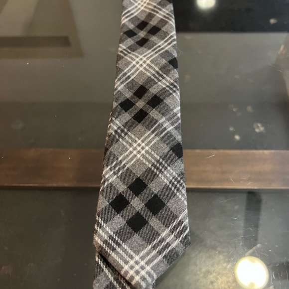 EXPRESS BLACK TIE - Picture 2 of 2